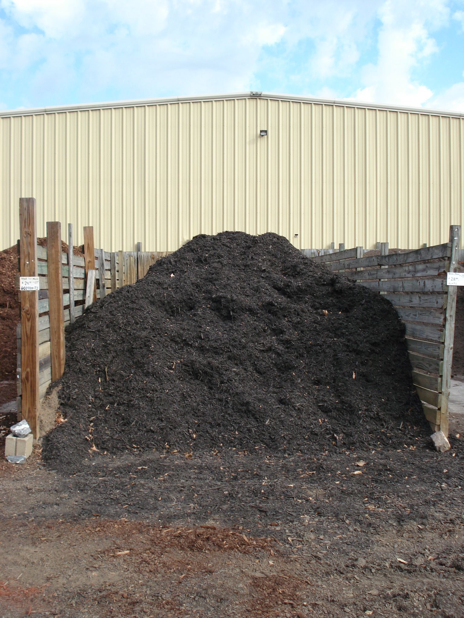 mulch2.jpg